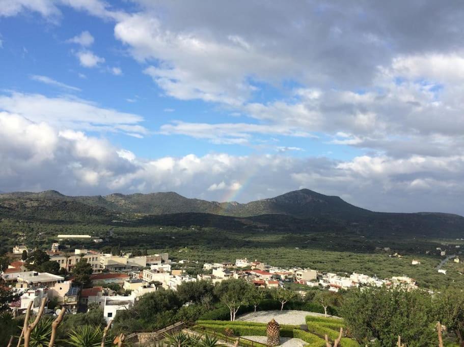 Kamari- Stunning Views Apartment