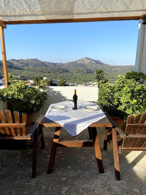 Kamari- Stunning Views Apartment *
