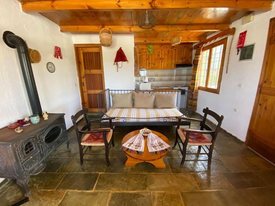 Kamari- Stunning Views Apartment