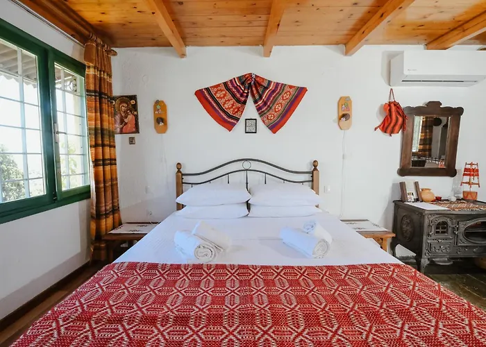 Villa Kamari- Stunning Views